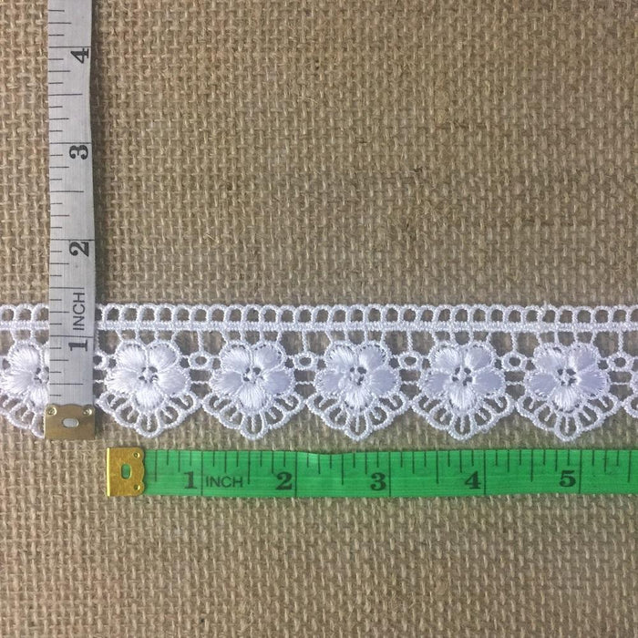 Trim Lace Daisy Fan Scallops Design Thick Quality Venise 1.25" Wide, White. Use Examples: Garments Bridal Decorations Crafts Veils Costumes