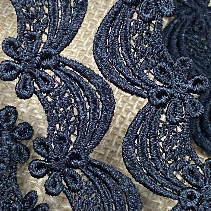 Lace Trim Scallops Daisy Drapes Venise 3/4" Wide Choose Color. Many Uses ie: Garments Decorations Crafts Veils Tops Dance Theater Costumes.