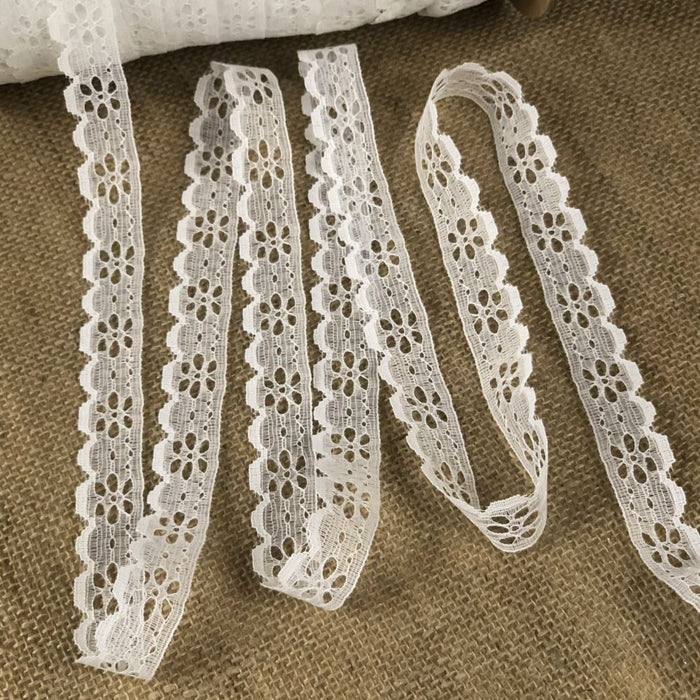 Raschel Trim Lace Scalloped bottom Beautiful Floral Design 1" Wide (actually 7/8"). Use for Garments Decoration Scrapbook Veils Dolls Costumes