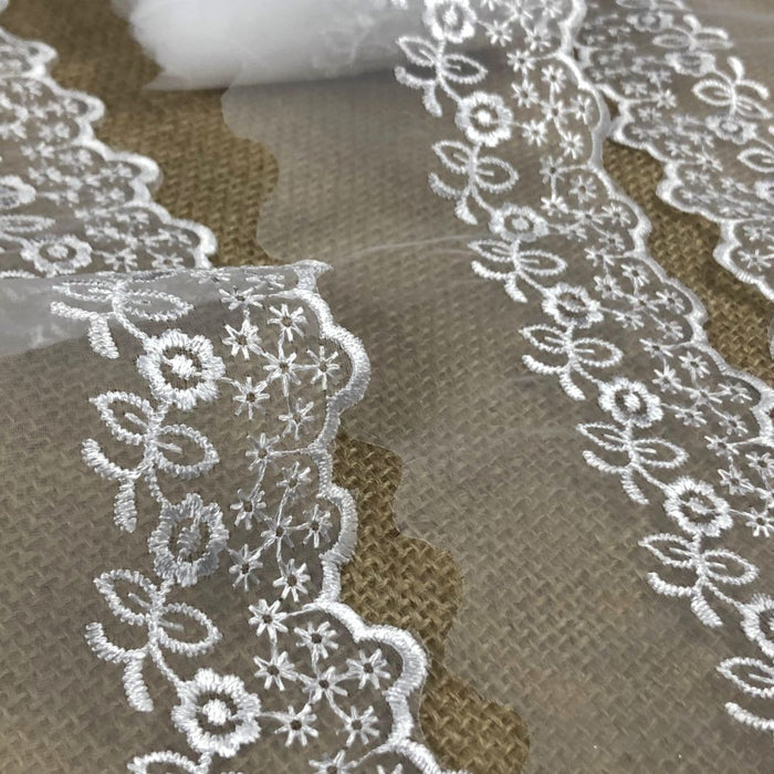 Lace Trim Scalloped Embroidered Sheer Organza Cute Daisy, 2"-3" Wide, Garments Gowns Veils Bridal Communion Christening ⭐