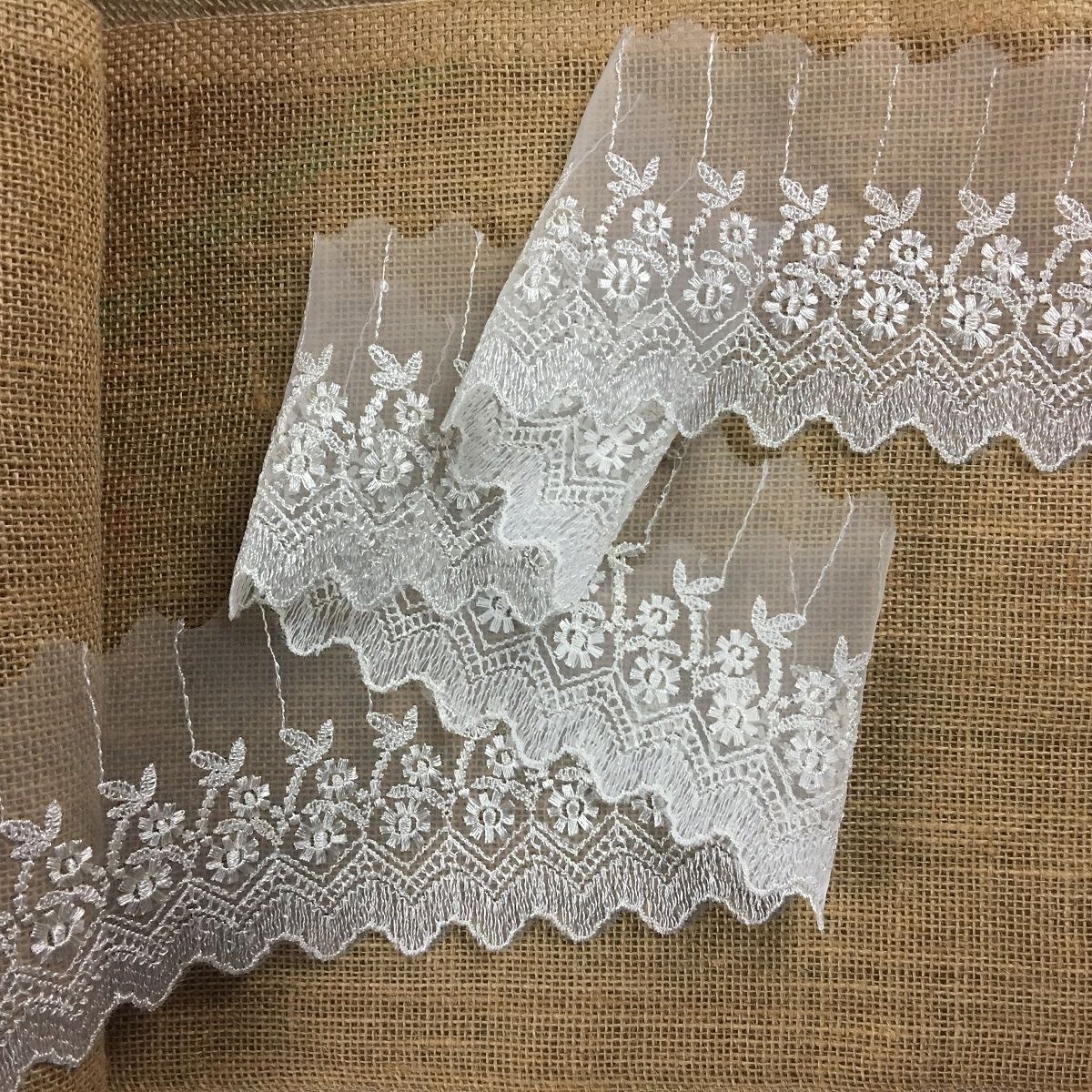 Lace Trim Scalloped Embroidered Sheer Organza, 2.5-4 Wide, Choose Color,  Multi-Use Garments Gowns Veils Bridal Communion Christening Costumes